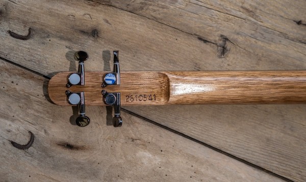 Gallery cigar box guitar